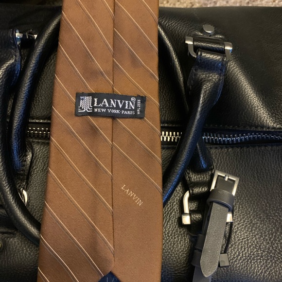 Lanvin tie. - Picture 2 of 2
